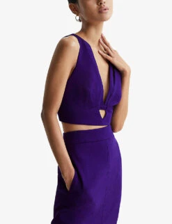 Reiss Maisie Cut-out V-neck Cropped Wool Top 7 Reiss Maisie Cut-out V-neck Cropped Wool Top -Women Clothing Store R04068140 PURPLE ALT02